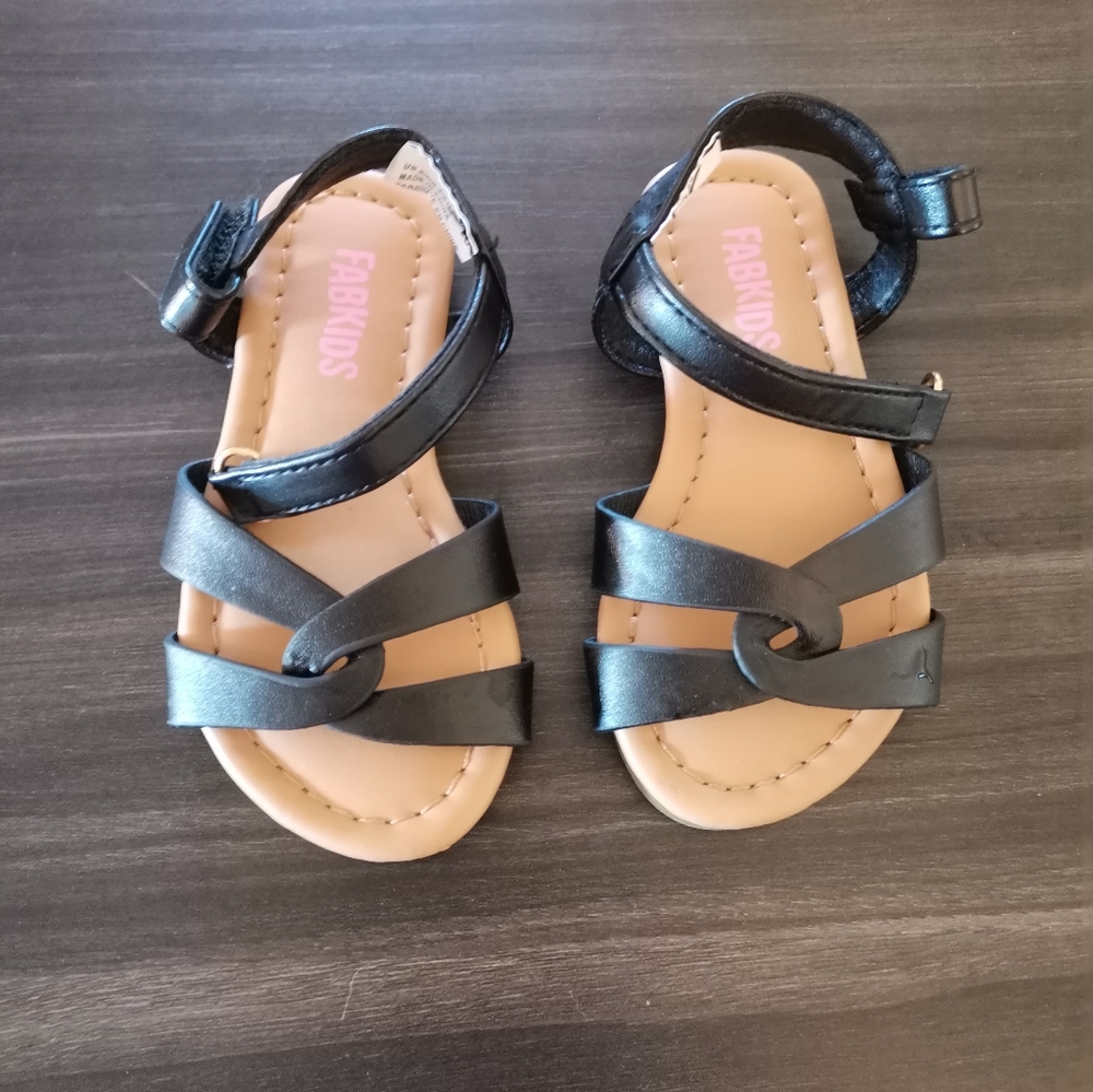 Fab kids sandals size 5